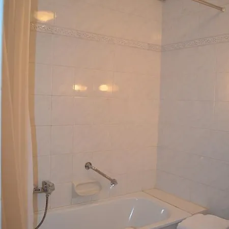Schwarzer Adler Hotel 3*